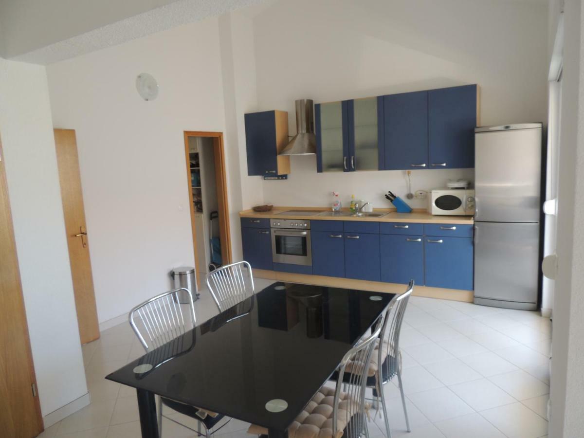 Apartments Naomi And Marsel Trogir Exterior photo
