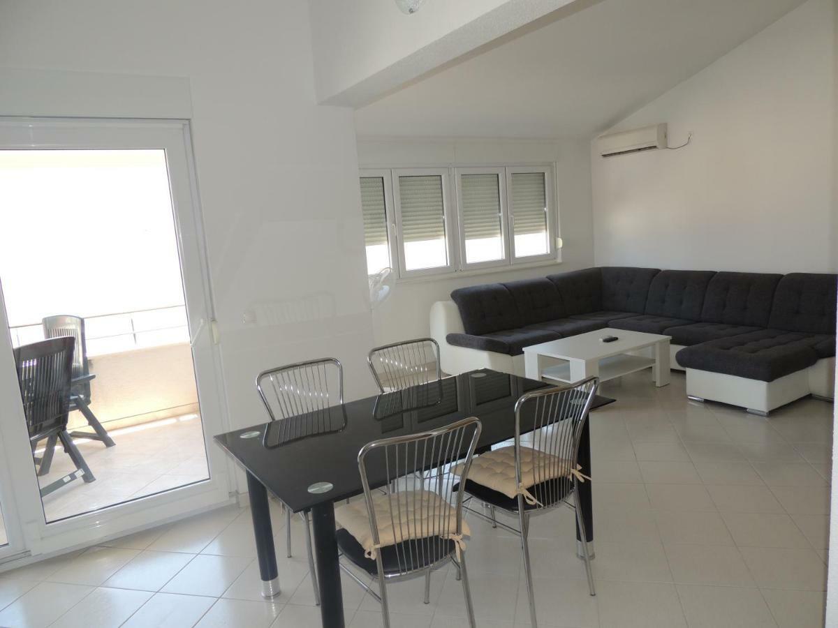 Apartments Naomi And Marsel Trogir Exterior photo