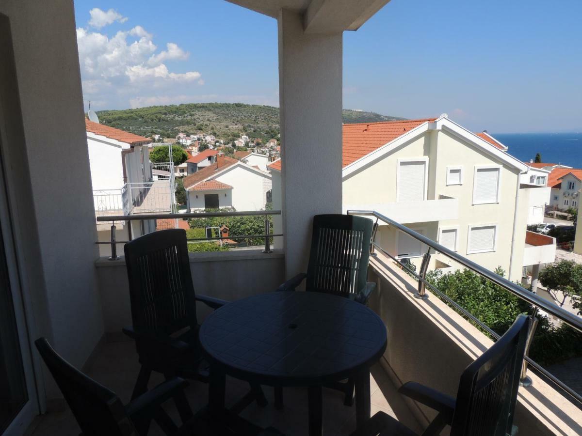 Apartments Naomi And Marsel Trogir Exterior photo