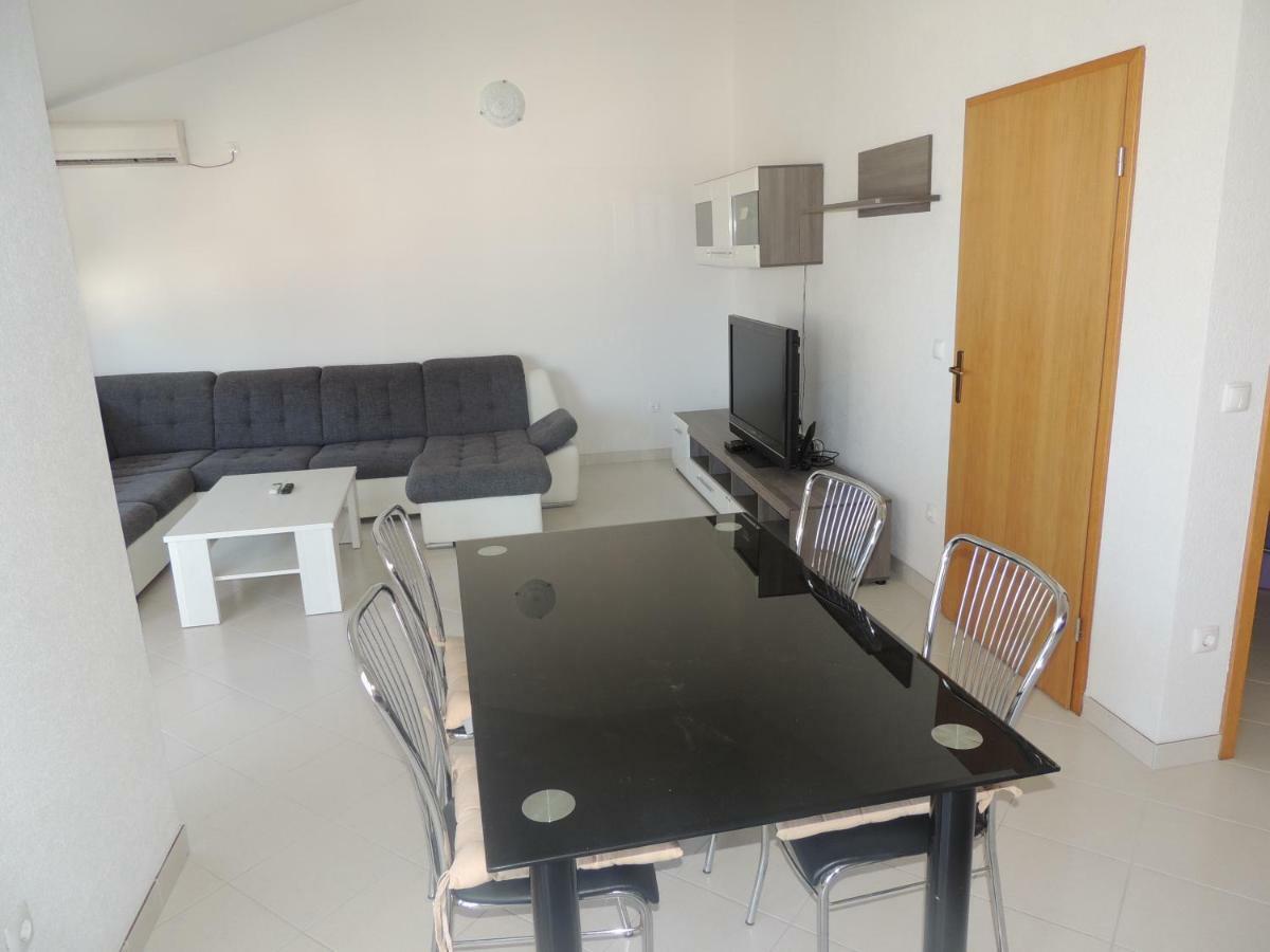 Apartments Naomi And Marsel Trogir Exterior photo